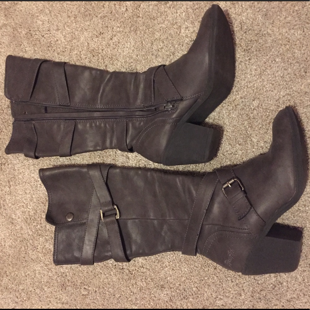 Blowfish Gray Knee High Boots size 7.5